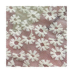 Tejido de malla de hilo de algodón soluble en agua, bordado con encaje y pequeños crisantemos florales, para prendas de vestir, parte superior e inferior.