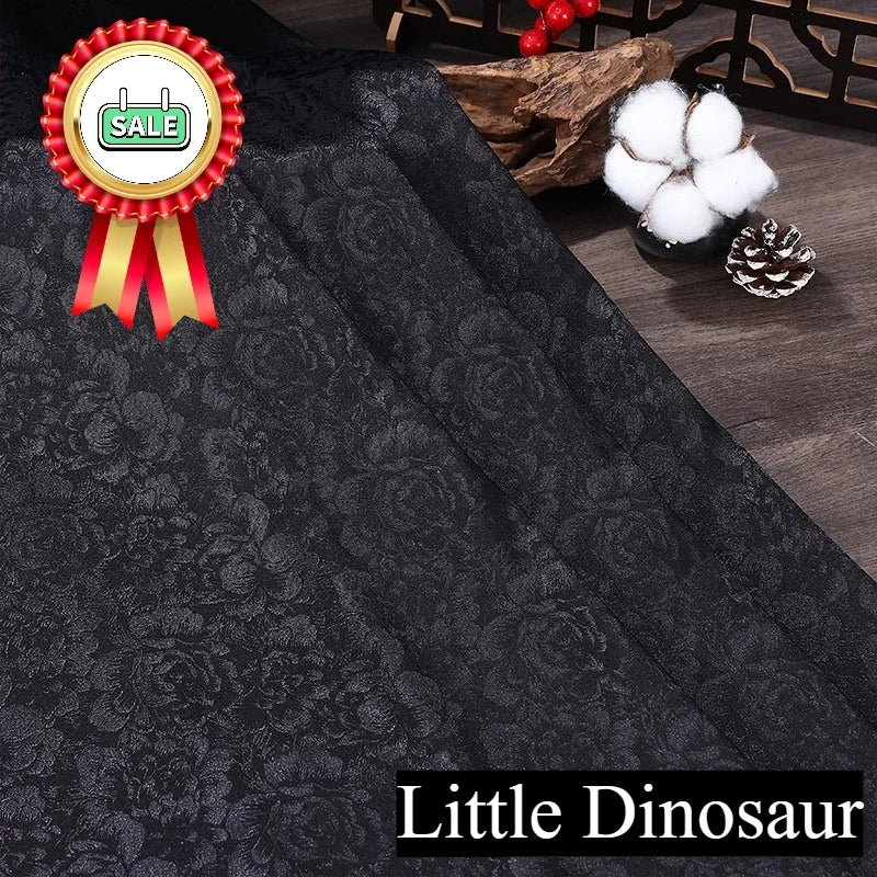 قماش ساتان حريري من الجاكار الرائع مثالي لفساتين الزفاف وفساتين السهرة ومشاريع الحرف اليدوية الأنيقة والخالدة