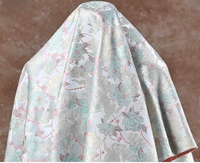 قماش جاكار خفيف الوزن من الساتان المنسوج على الوجهين بتصميم زهور للملابس الإبداعية ذات الطراز القديم والملابس الفاخرة