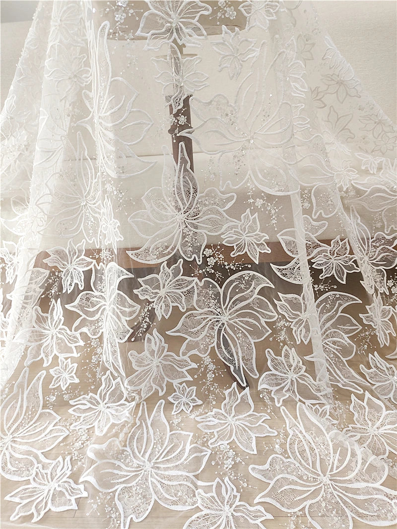 Tela de malla bordada con cuentas de encaje blanco para uñas, hecha a mano, para decoración de vestidos de novia y ropa.