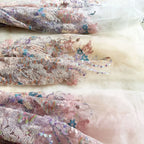 Tela de bordado de cuentas ultra densa y brillante, con un brillo intenso y un fuerte impacto visual, para vestido de alta gama con tela de encaje de malla de 1 yarda.