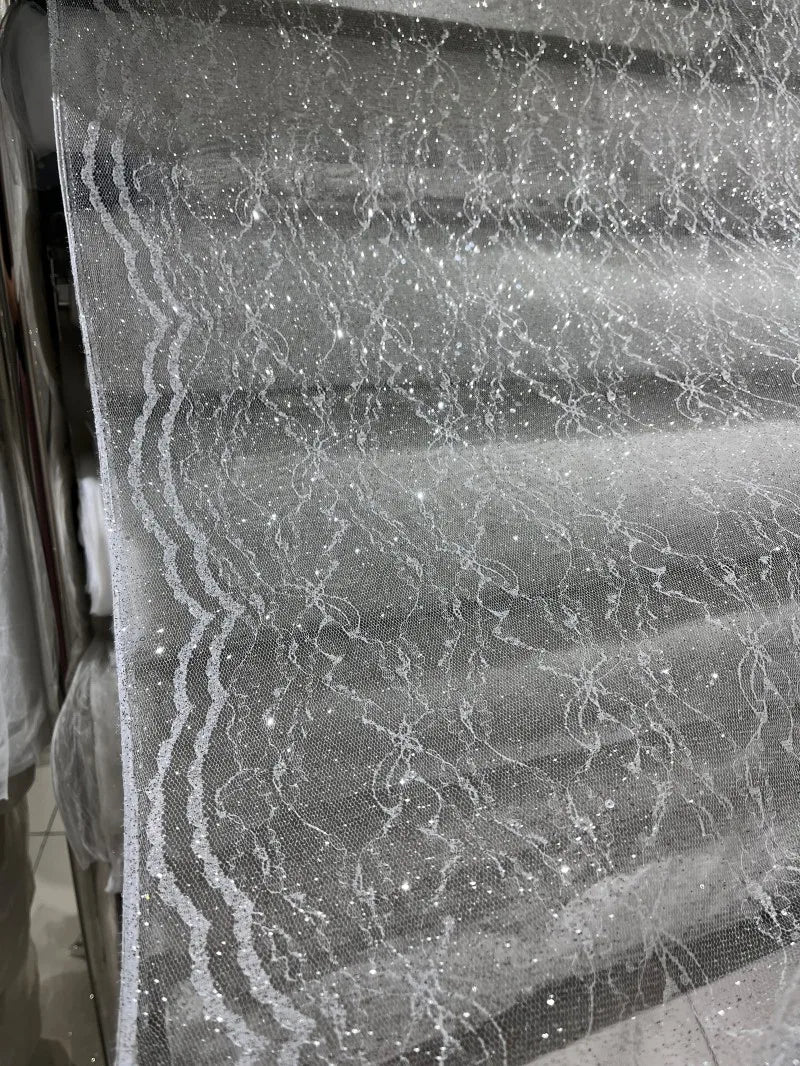 مسحوق الفضة الساخن، رذاذ الفضة، مسحوق بريق ناعم، شبكة بنمط الدانتيل، فستان زفاف، قاعدة، نسيج شبكي شفاف لامع