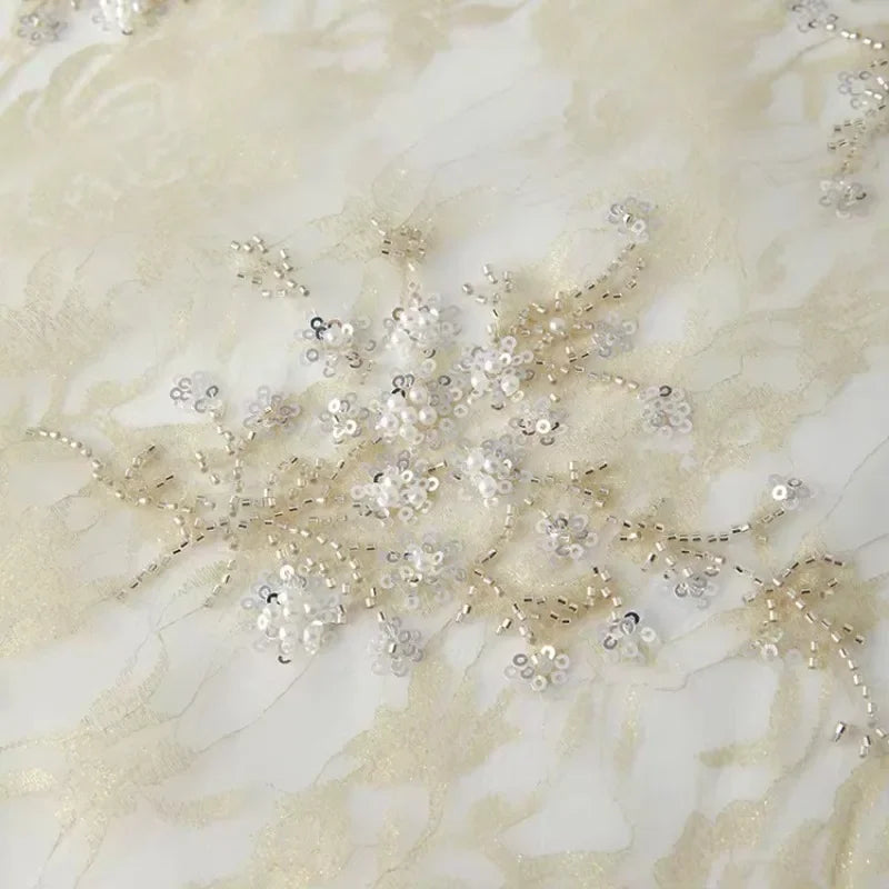 Parte inferior de encaje dorado albaricoque + parte inferior de organza Tela de bordado de cuentas de doble capa Costura Vestido de noche Vestido de novia Tela suave