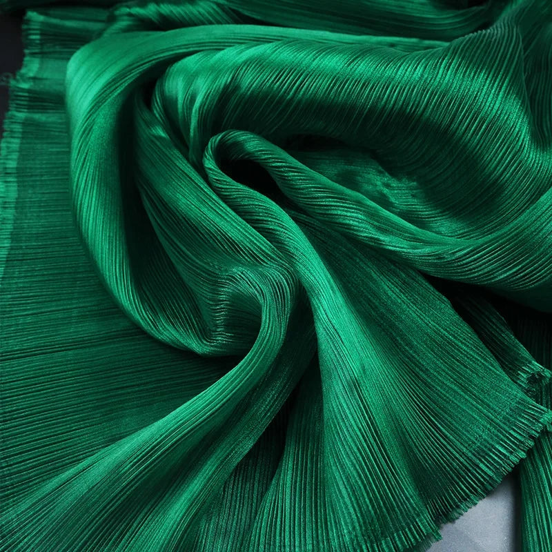 Folded And Textured Fabric With Over 30 Colors Of Mesh Fabric For Petal Shaped Production Of High-end Evening Dresse And Wedding