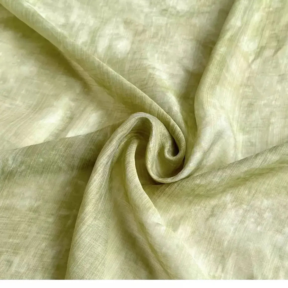قماش ناعم شبه شفاف من الحرير الشبكي والكتان والقطن - نسيج مصبوغ طبيعيًا