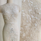 إكسسوارات الزفاف من الدانتيل الأبيض الحليبي مع خرز الأظافر والزهور والدانتيل كبير الحجم وإكسسوارات مصممة من الزهور