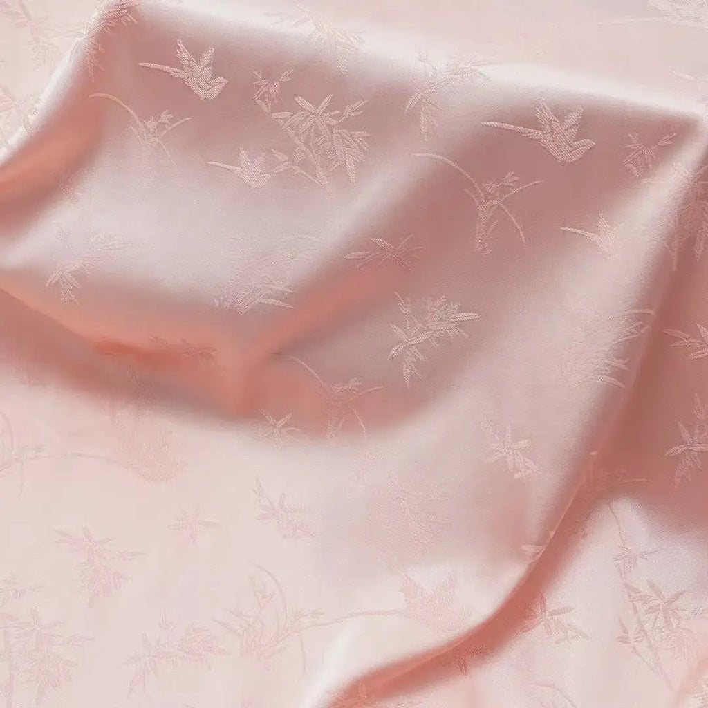 Tejido jacquard de satén suave y liso, adecuado para vestidos de novia, vestidos formales y materiales de ropa de bricolaje hechos a mano, etc.