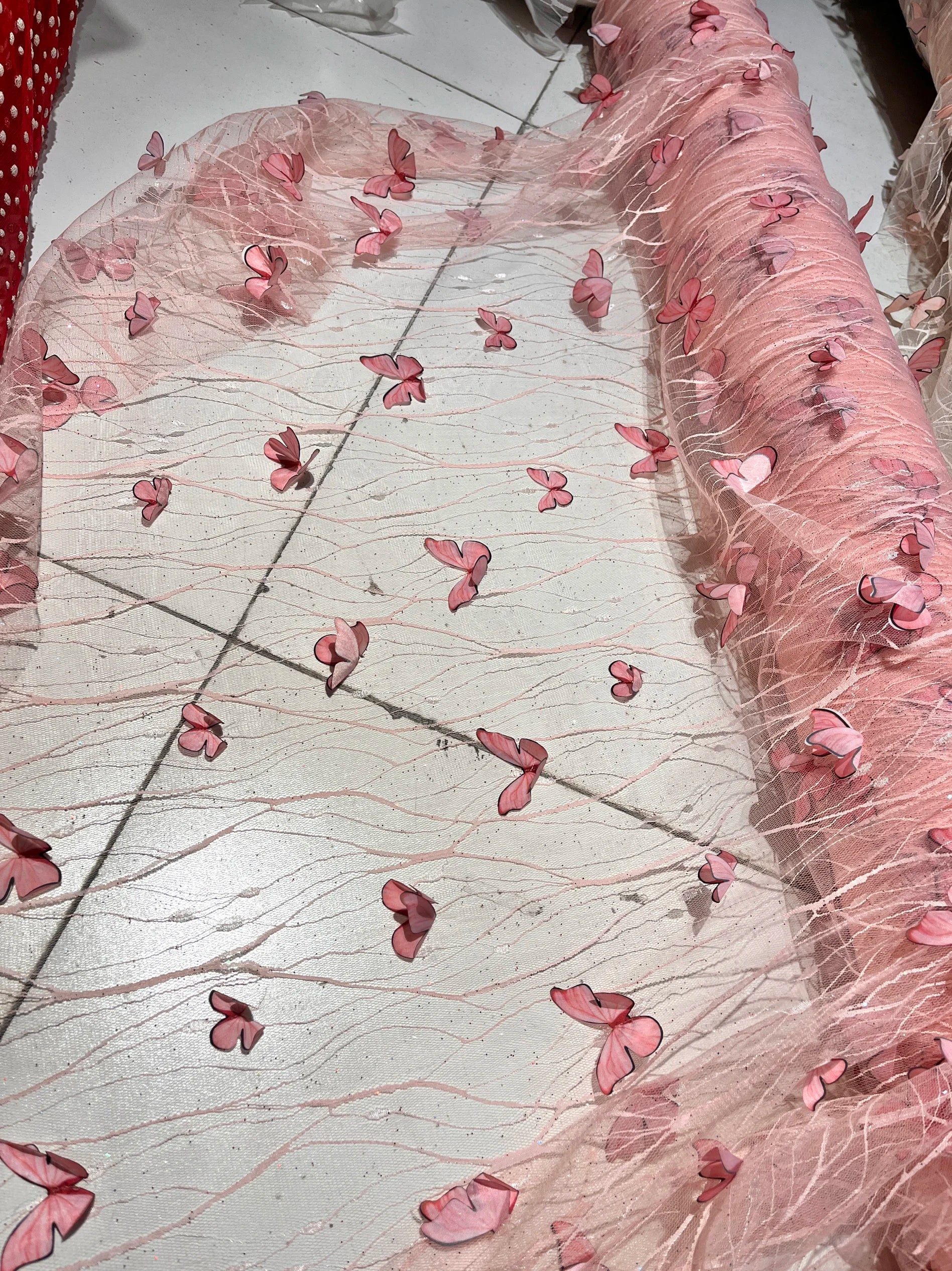 قماش شبكي مطرز ثلاثي الأبعاد بنقوش الفراشات لفساتين الزفاف، قماش زخرفي للخلفية للملابس الرسمية