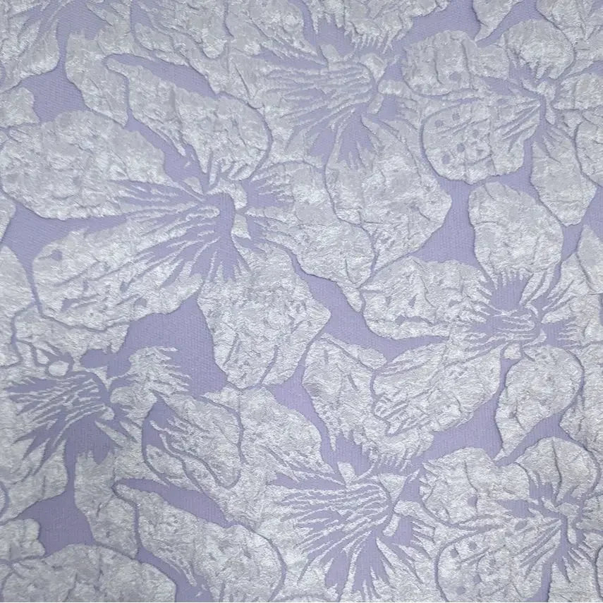 قماش كريب جاكار بابل - خامة فستان بنقشة زهور كبيرة بارزة