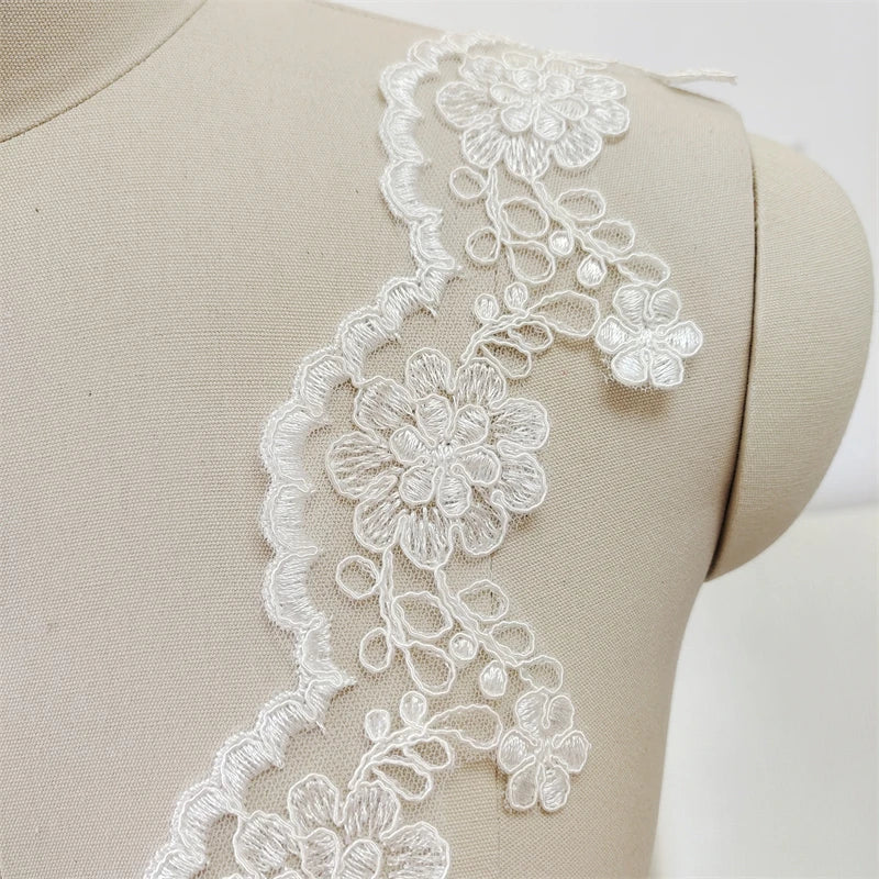 2024 new retro beige car bone lace clothing lace embroidery wedding dress veil curtain DIY