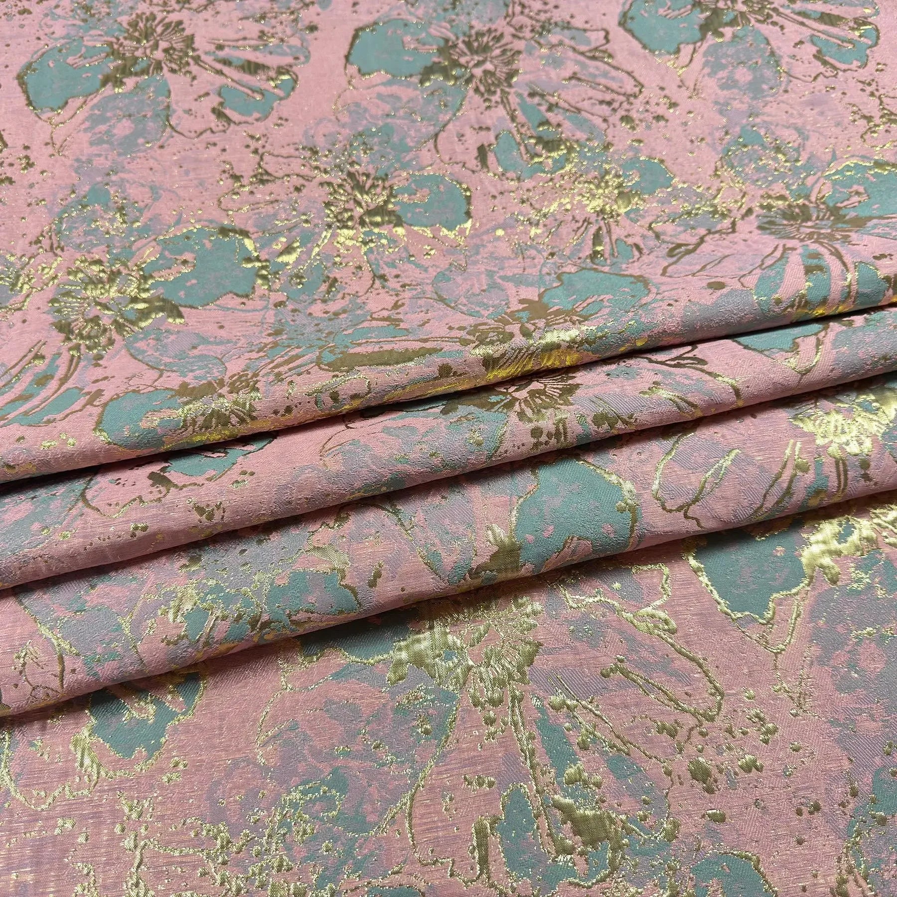 قماش جاكار بروكار مطبوع ساخن - فستان وردي - مادة 148 سم