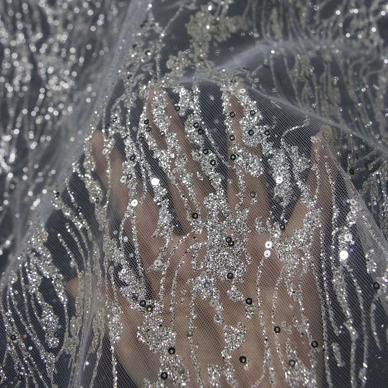 Tela de malla de polvo plateado en aerosol blanco de alta calidad para costura, decoración de bodas y bricolaje, ropa de alto rendimiento