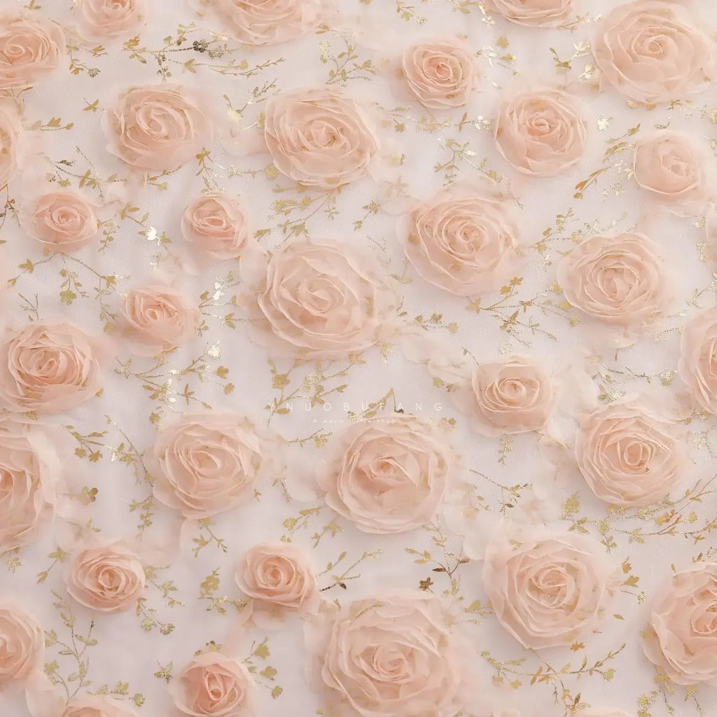 Tela de encaje con corona de rosas naranja y rosa con bordado dorado para vestido de verano de mujer, elegante material floral para costura de moda.